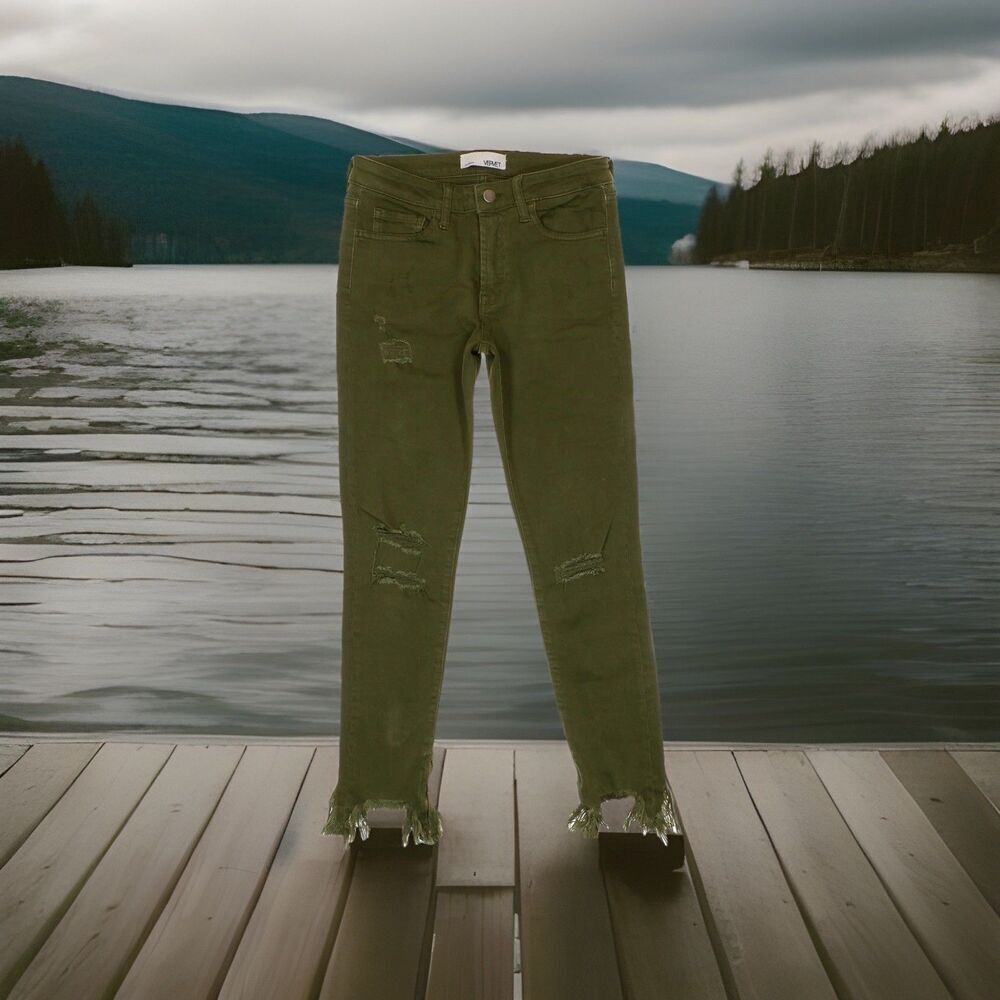 Vervet Capri Cropped Jeans 26 (26x24.5) Green Denim Distressed Womens